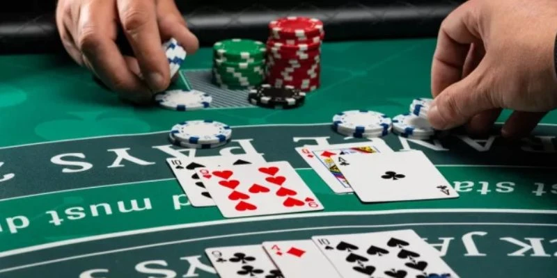 Khái quát về môi trường chơi bài online tại Shbet